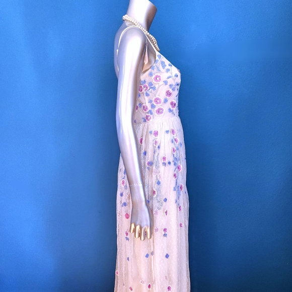🆕️🪻MAYA DELUXE Floral Embroidered Maxi Dress w/ Sequin Embellishments // (NWT)